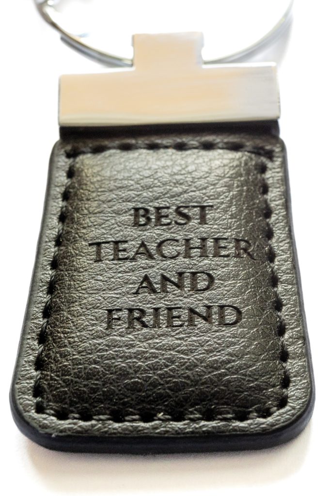 Breloczek z tekstem Best teacher and friend